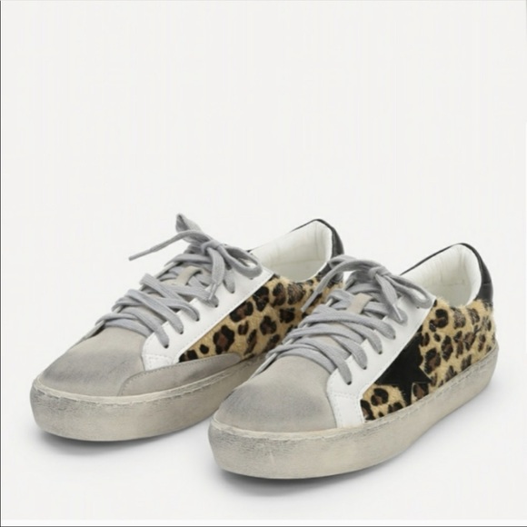 Adorable  Tennis Shoes - Picture 5 of 6